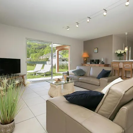 Holiday home Moderne De Lourdes